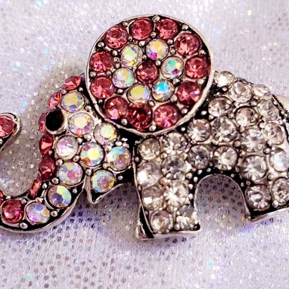Silver Pink and white crystal elephant brooch - Picture 9 of 10